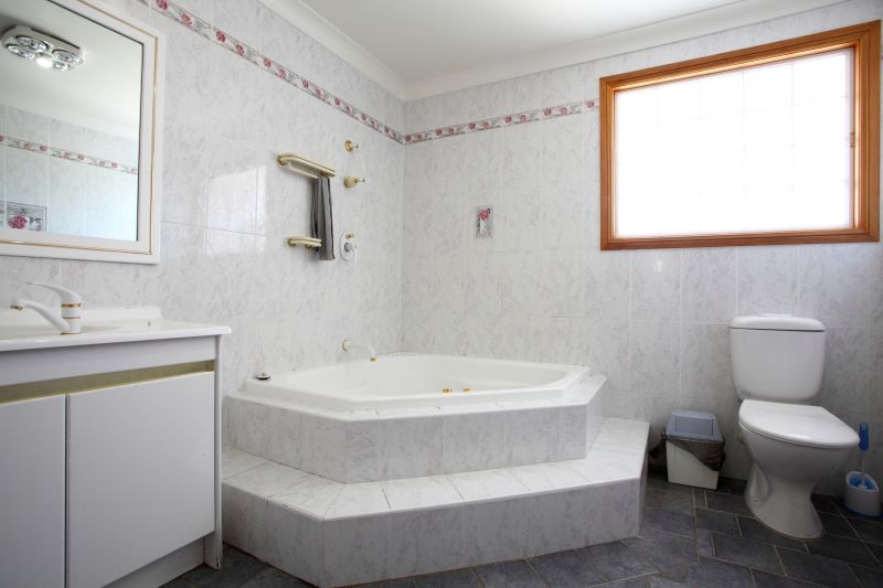 Top Bathtub Installation Companies in Chesterton, IN
